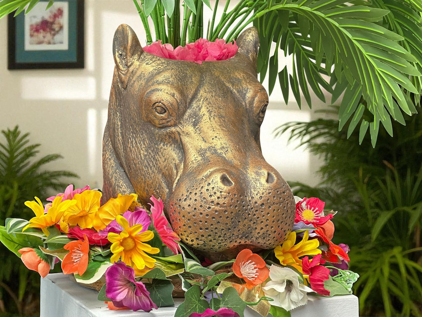Golden hippo (L)